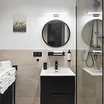 Praga Aparthotel 3*
