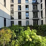 Praga Aparthotel 3*